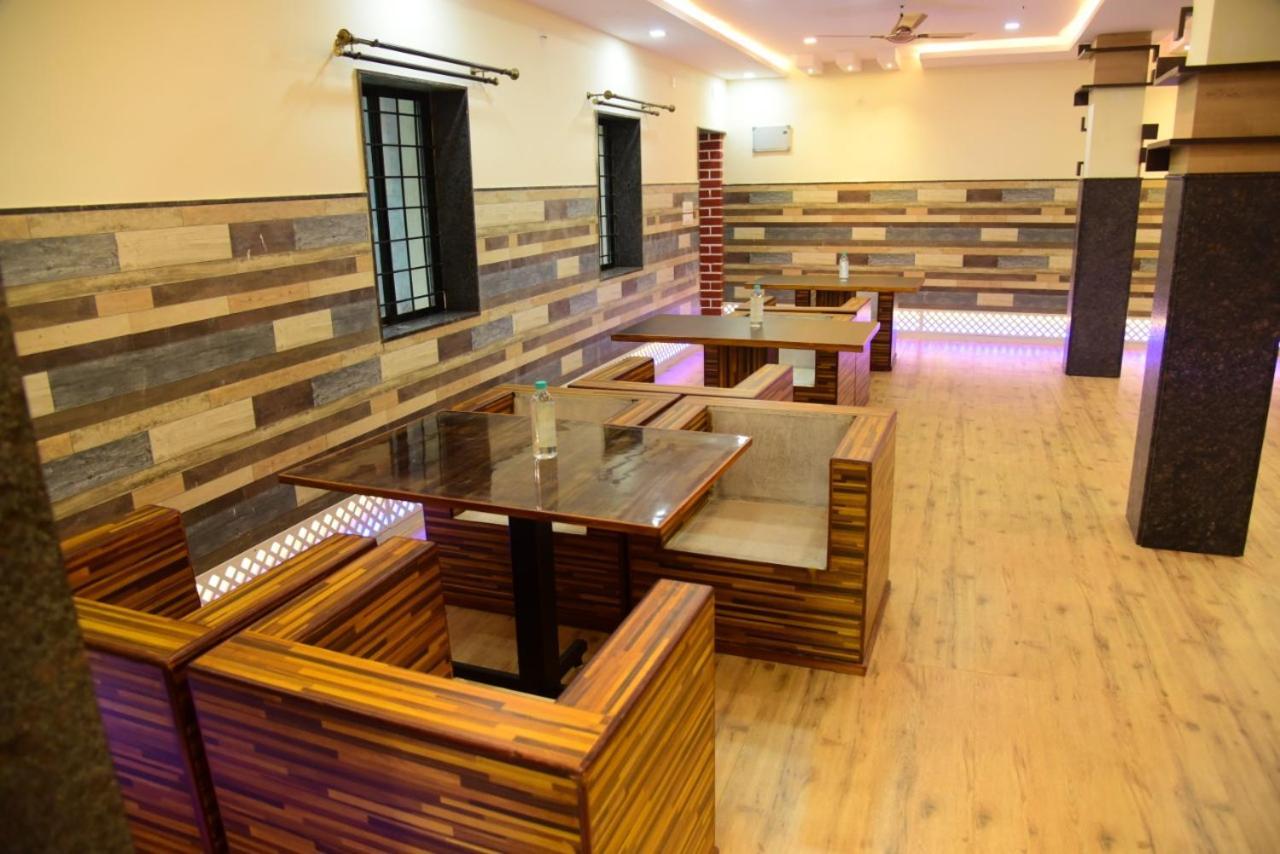 M G Residency Otel Chikmagalūr Dış mekan fotoğraf