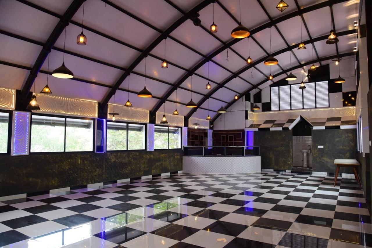 M G Residency Otel Chikmagalūr Dış mekan fotoğraf