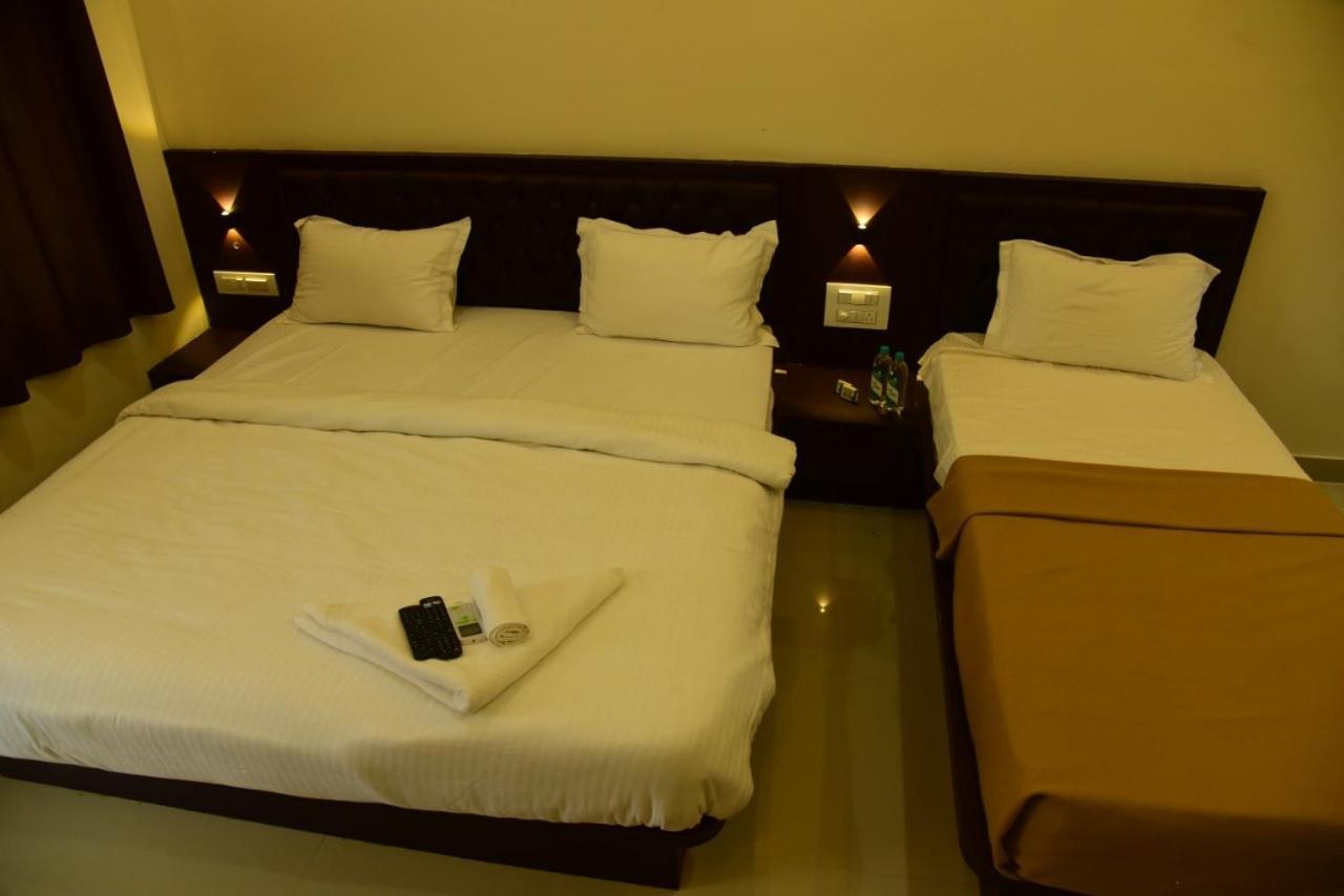 M G Residency Otel Chikmagalūr Dış mekan fotoğraf