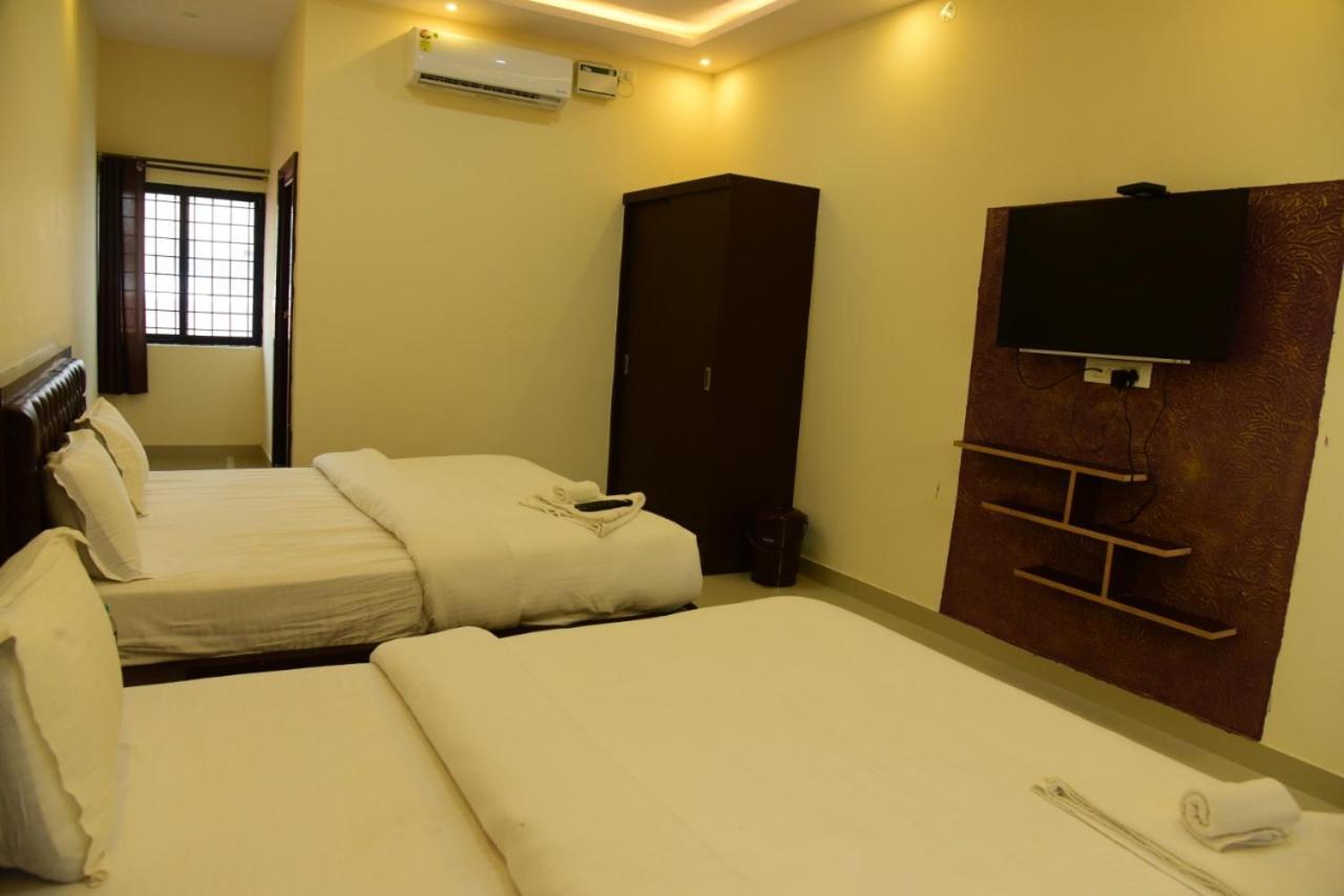 M G Residency Otel Chikmagalūr Dış mekan fotoğraf
